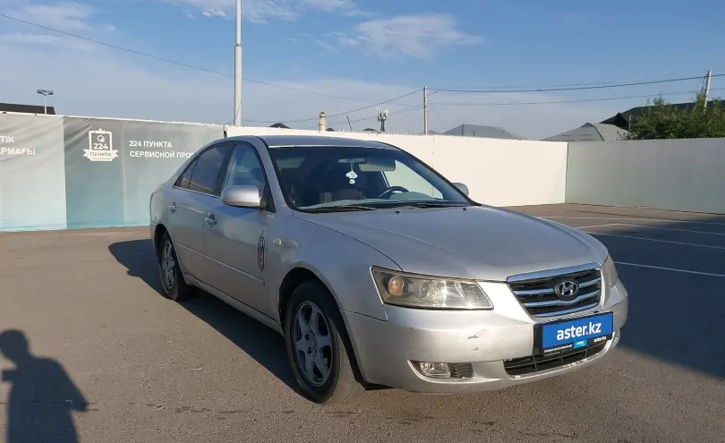 Hyundai Sonata 2006 года за 1 700 000 тг. в Шымкент фото 2