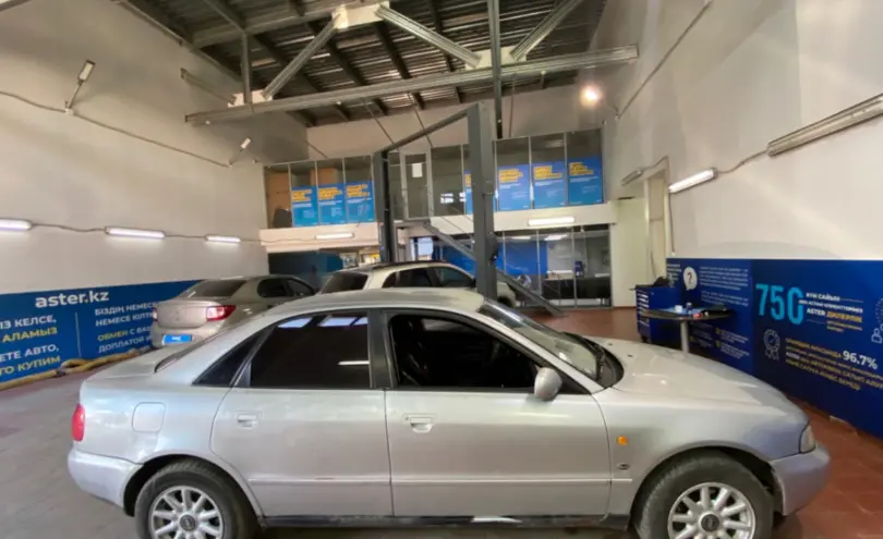 Audi A4 1997 года за 1 500 000 тг. в Астана фото 4
