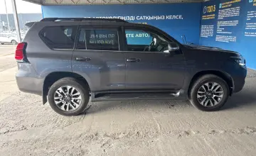 Toyota Land Cruiser Prado 2022 года за 34 000 000 тг. в Алматы фото 4