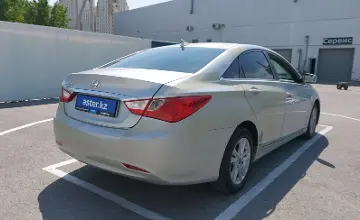 Hyundai Sonata 2010 года за 4 000 000 тг. в Шымкент фото 3