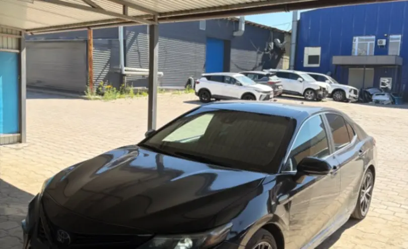 Toyota Camry 2022 года за 13 500 000 тг. в Караганда
