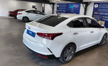 Hyundai Accent 2020 года за 8 000 000 тг. в Астана фото 3
