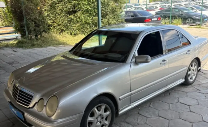 Mercedes-Benz E-Класс 1996 года за 2 000 000 тг. в Талдыкорган