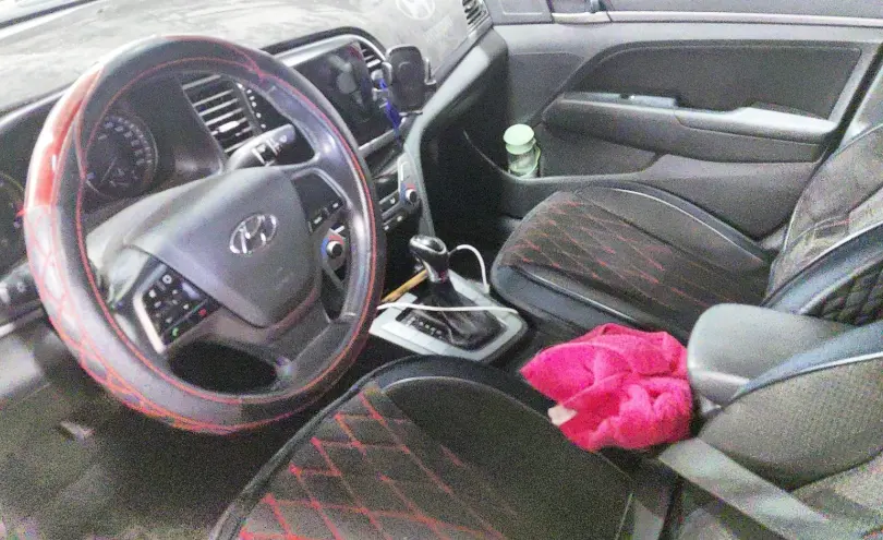 Hyundai Elantra 2018 года за 7 500 000 тг. в Астана фото 5