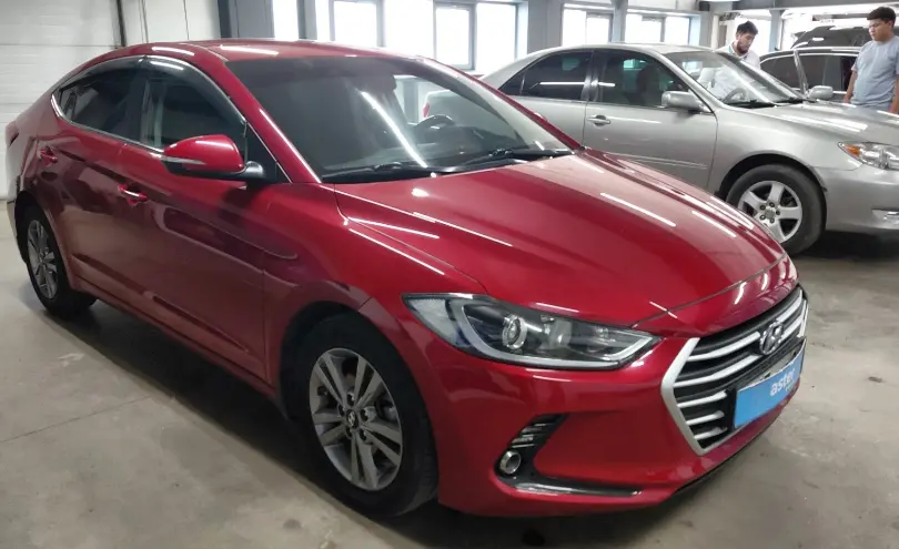 Hyundai Elantra 2018 года за 7 500 000 тг. в Астана фото 2