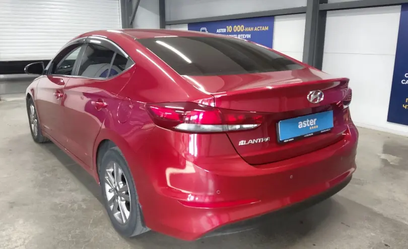 Hyundai Elantra 2018 года за 7 500 000 тг. в Астана фото 4