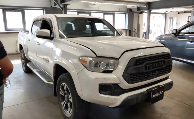 Toyota Tacoma 2017 года за 21 000 000 тг. в Астана фото 2