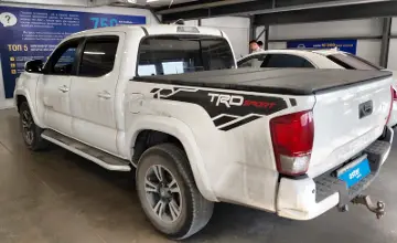Toyota Tacoma 2017 года за 21 000 000 тг. в Астана фото 4