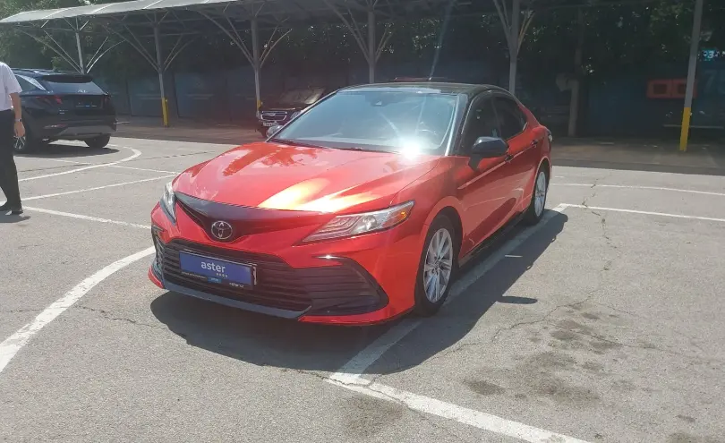 Toyota Camry 2023 года за 14 000 000 тг. в Алматы
