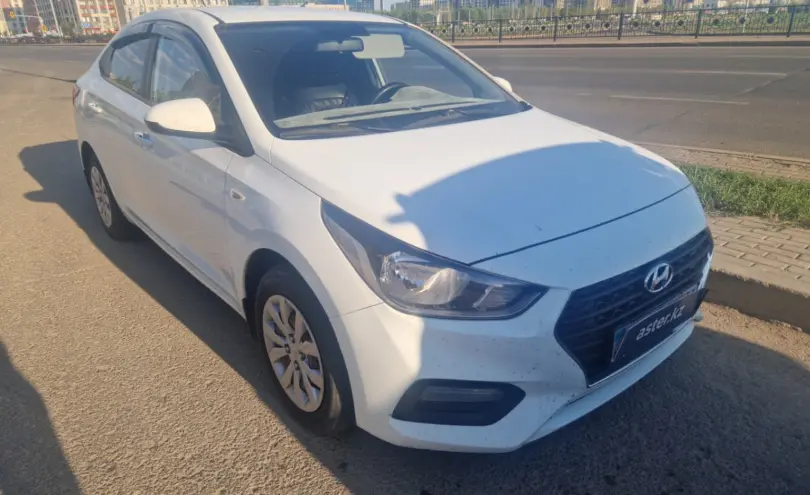 Hyundai Accent 2019 года за 7 000 000 тг. в Астана фото 3