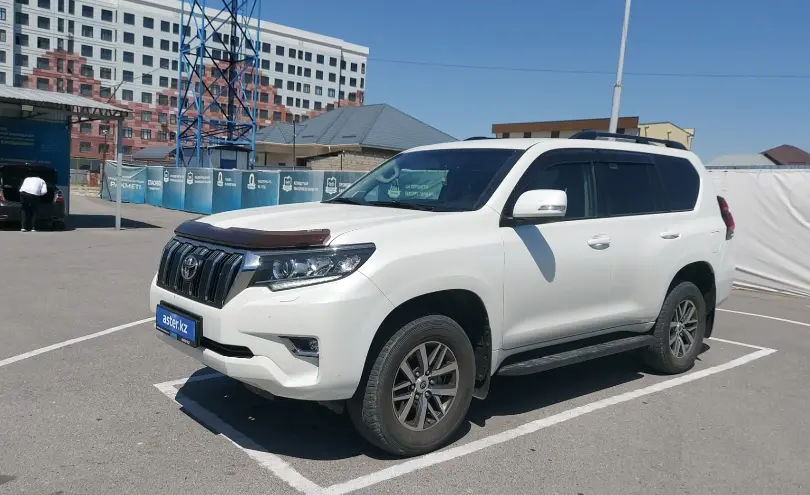 Toyota Land Cruiser Prado 2019 года за 25 000 000 тг. в Шымкент