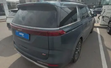 Kia Carnival 2023 года за 21 500 000 тг. в Астана