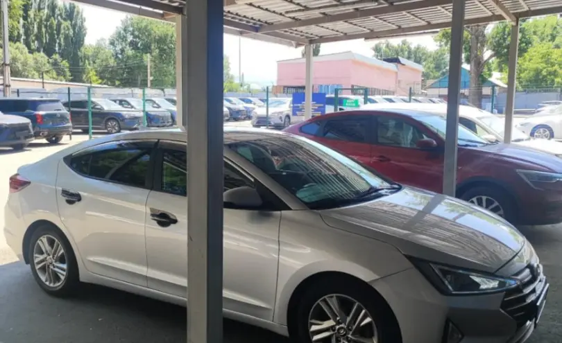 Hyundai Elantra 2018 года за 6 300 000 тг. в Алматы фото 4