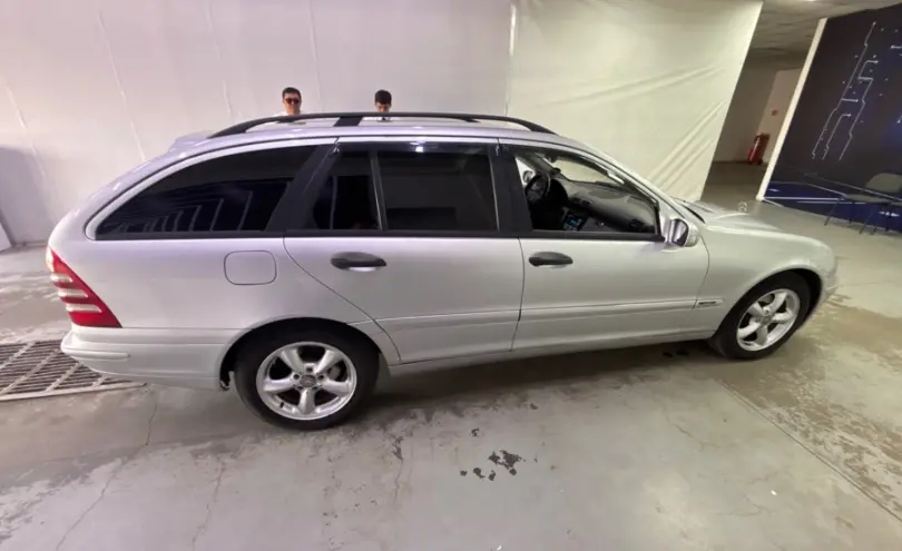 Mercedes-Benz C-Класс 2003 года за 3 500 000 тг. в Павлодар фото 4