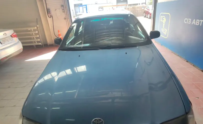 Toyota Carina 1997 года за 1 000 000 тг. в Астана фото 2