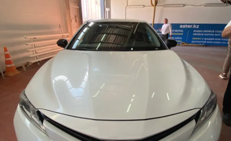 Toyota Camry 2020 года за 11 500 000 тг. в Астана фото 2