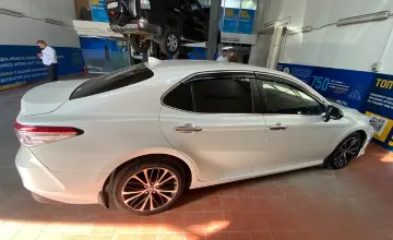 Toyota Camry 2020 года за 11 500 000 тг. в Астана фото 4