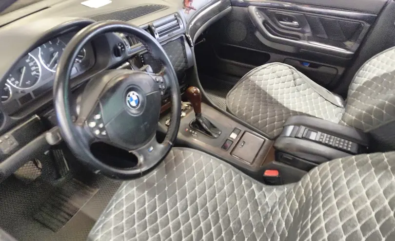 BMW 7 серии 1997 года за 2 500 000 тг. в Астана фото 5
