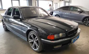 BMW 7 серии 1997 года за 2 500 000 тг. в Астана фото 2