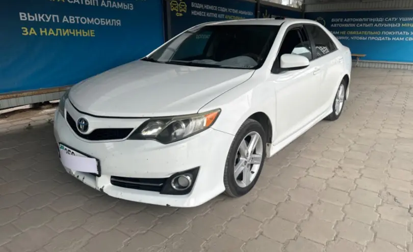 Toyota Camry 2013 года за 8 500 000 тг. в Караганда