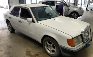Mercedes-Benz E-Класс 1993 года за 1 300 000 тг. в Астана фото 2