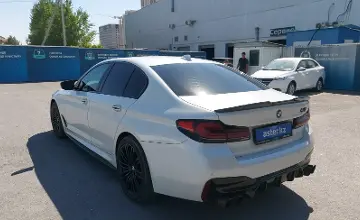 BMW 5 серии 2017 года за 18 000 000 тг. в Шымкент фото 4