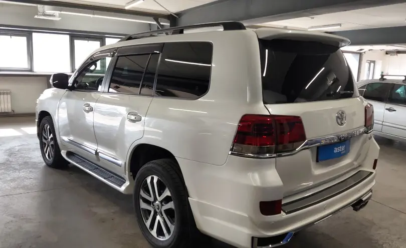 Toyota Land Cruiser 2014 года за 24 000 000 тг. в Астана фото 4