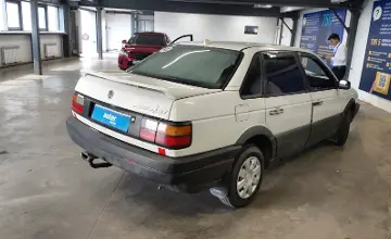 Volkswagen Passat 1988 года за 1 500 000 тг. в Астана фото 3