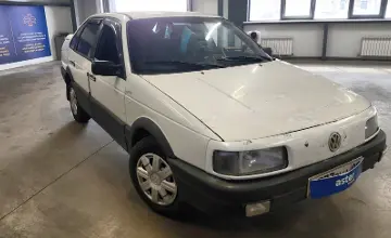 Volkswagen Passat 1988 года за 1 500 000 тг. в Астана фото 2