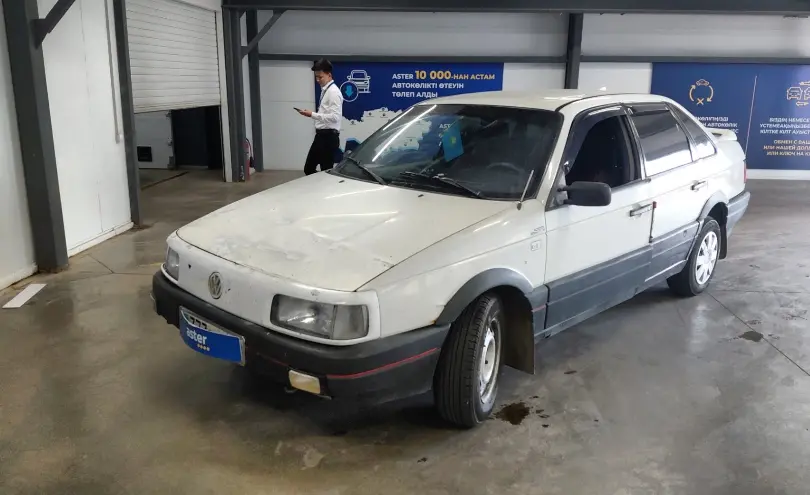 Volkswagen Passat 1988 года за 1 500 000 тг. в Астана