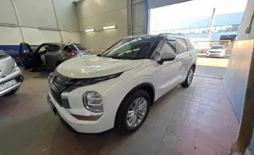 Mitsubishi Outlander 2023 года за 12 000 000 тг. в Астана фото 1