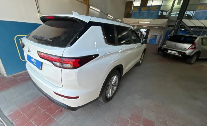 Mitsubishi Outlander 2023 года за 12 000 000 тг. в Астана фото 5