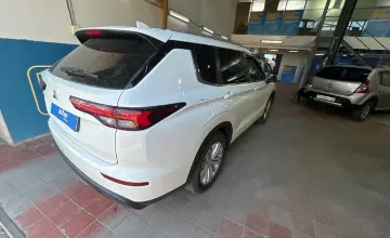 Mitsubishi Outlander 2023 года за 12 000 000 тг. в Астана