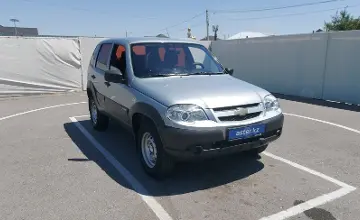 Chevrolet Niva 2014 года за 3 500 000 тг. в Шымкент фото 2