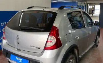 Renault Sandero 2014 года за 3 200 000 тг. в Астана