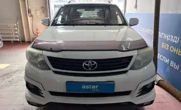 Toyota Fortuner 2015 года за 15 000 000 тг. в Астана фото 2