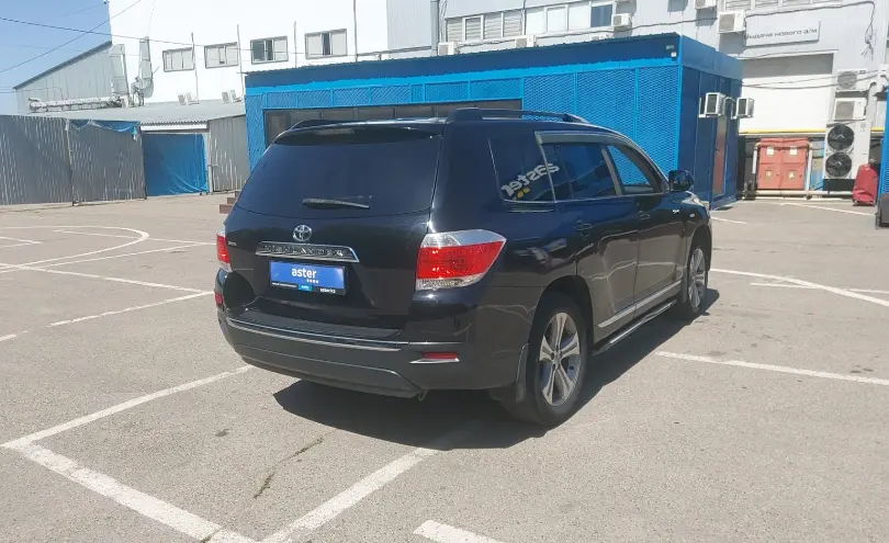 Toyota Highlander 2014 года за 10 000 000 тг. в Алматы фото 3