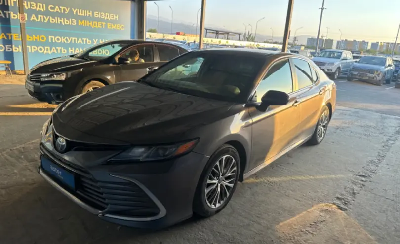 Toyota Camry 2022 года за 12 500 000 тг. в Алматы