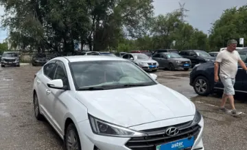 Hyundai Elantra 2019 года за 7 000 000 тг. в Актобе фото 3