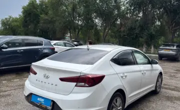 Hyundai Elantra 2019 года за 7 000 000 тг. в Актобе