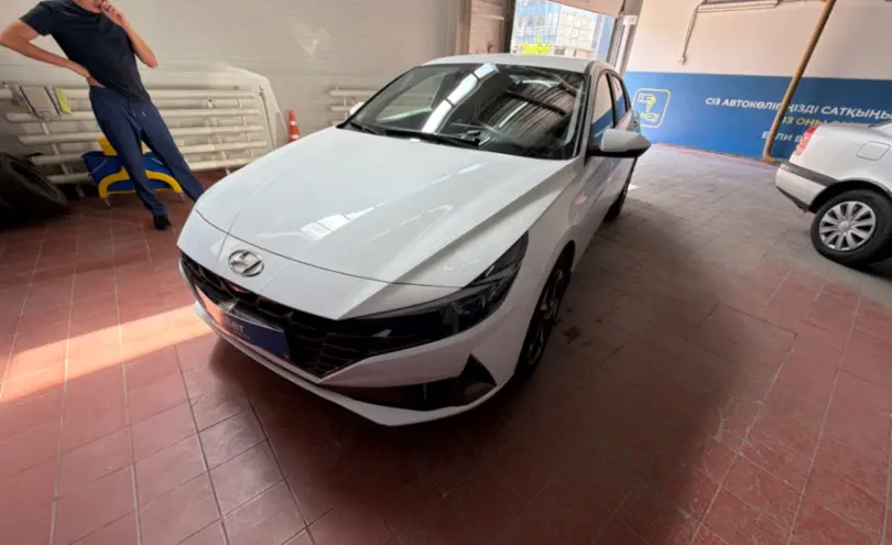 Hyundai Elantra 2023 года за 9 500 000 тг. в Астана