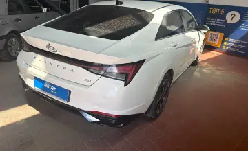 Hyundai Elantra 2023 года за 9 500 000 тг. в Астана