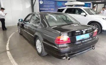 BMW 7 серии 1994 года за 2 950 000 тг. в Астана фото 4