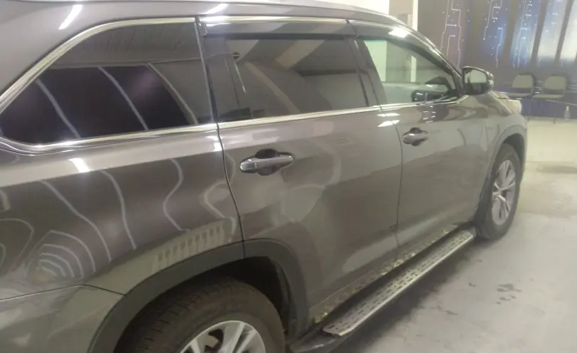 Toyota Highlander 2015 года за 14 000 000 тг. в Павлодар фото 4