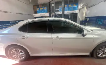 Toyota Camry 2018 года за 11 000 000 тг. в Астана фото 4