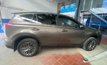 Toyota RAV4 2019 года за 12 000 000 тг. в Астана фото 4