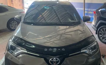 Toyota RAV4 2019 года за 12 000 000 тг. в Астана фото 2