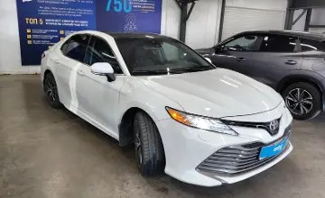 Toyota Camry 2019 года за 8 500 000 тг. в Астана фото 2