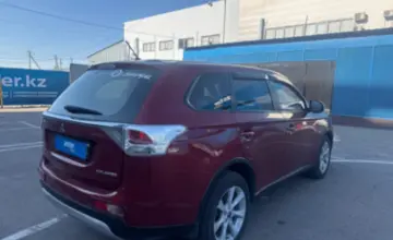 Mitsubishi Outlander 2014 года за 5 700 000 тг. в Алматы фото 3