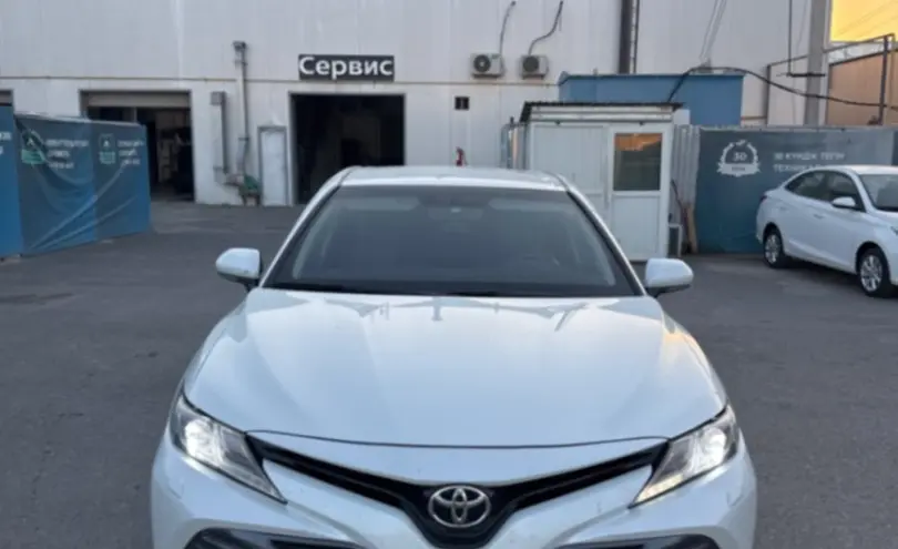 Toyota Camry 2019 года за 14 000 000 тг. в Шымкент фото 2
